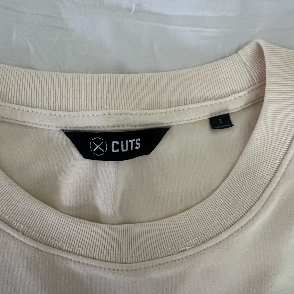 CUTS tee - Picture 3 of 3